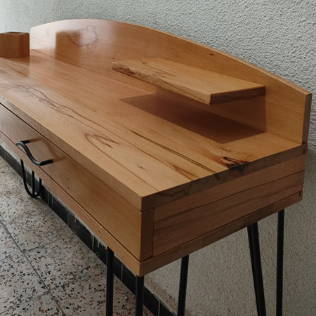 bureau-natural-wood-metal